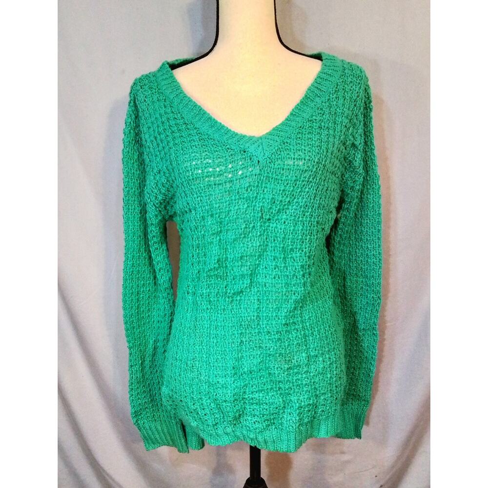 Green open knit V neck sweater